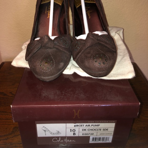 Women’s Shoes - Picture 4 of 7